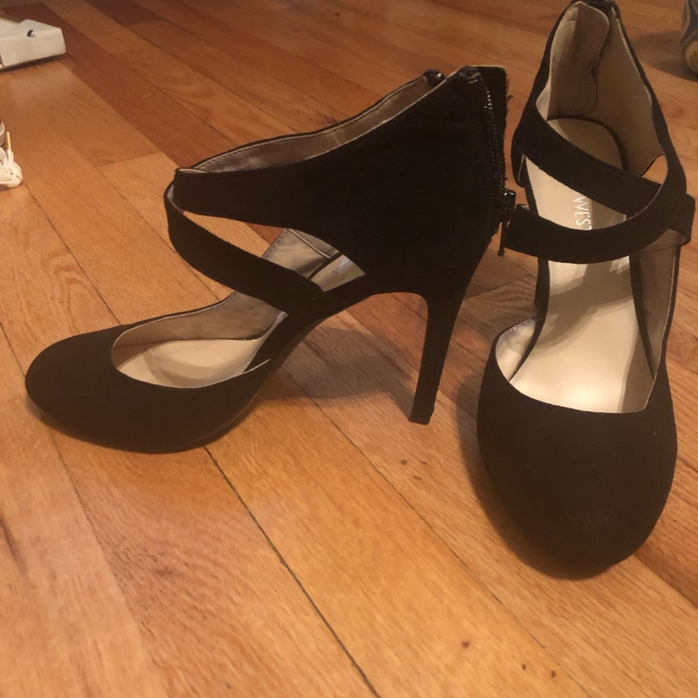 Sale! 2/$25 Nine West Pumps